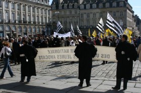 Retour sur la manifestation de Rennes contre la réforme de la carte judiciaire Retour sur la manifestation de Rennes contre la réforme de la carte judiciaire